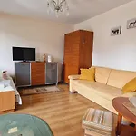 Zako Pod Reglami Apartment