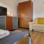Zako Pod Reglami